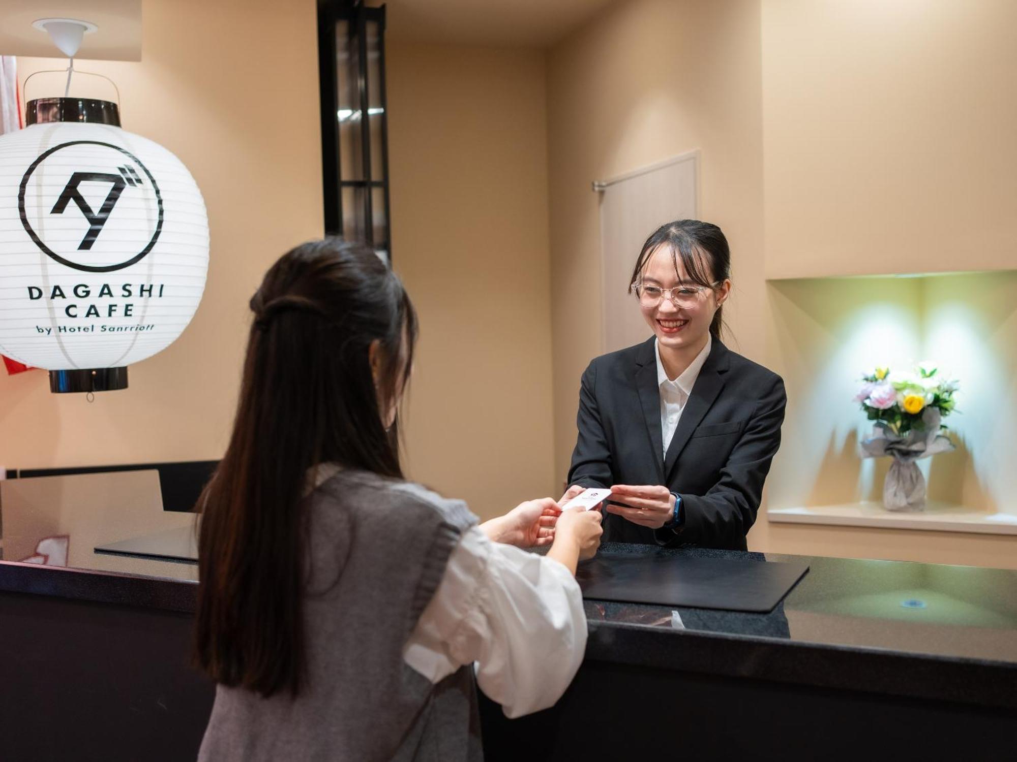 Hotel Sanrriott Shinsaibashi Osaka Buitenkant foto